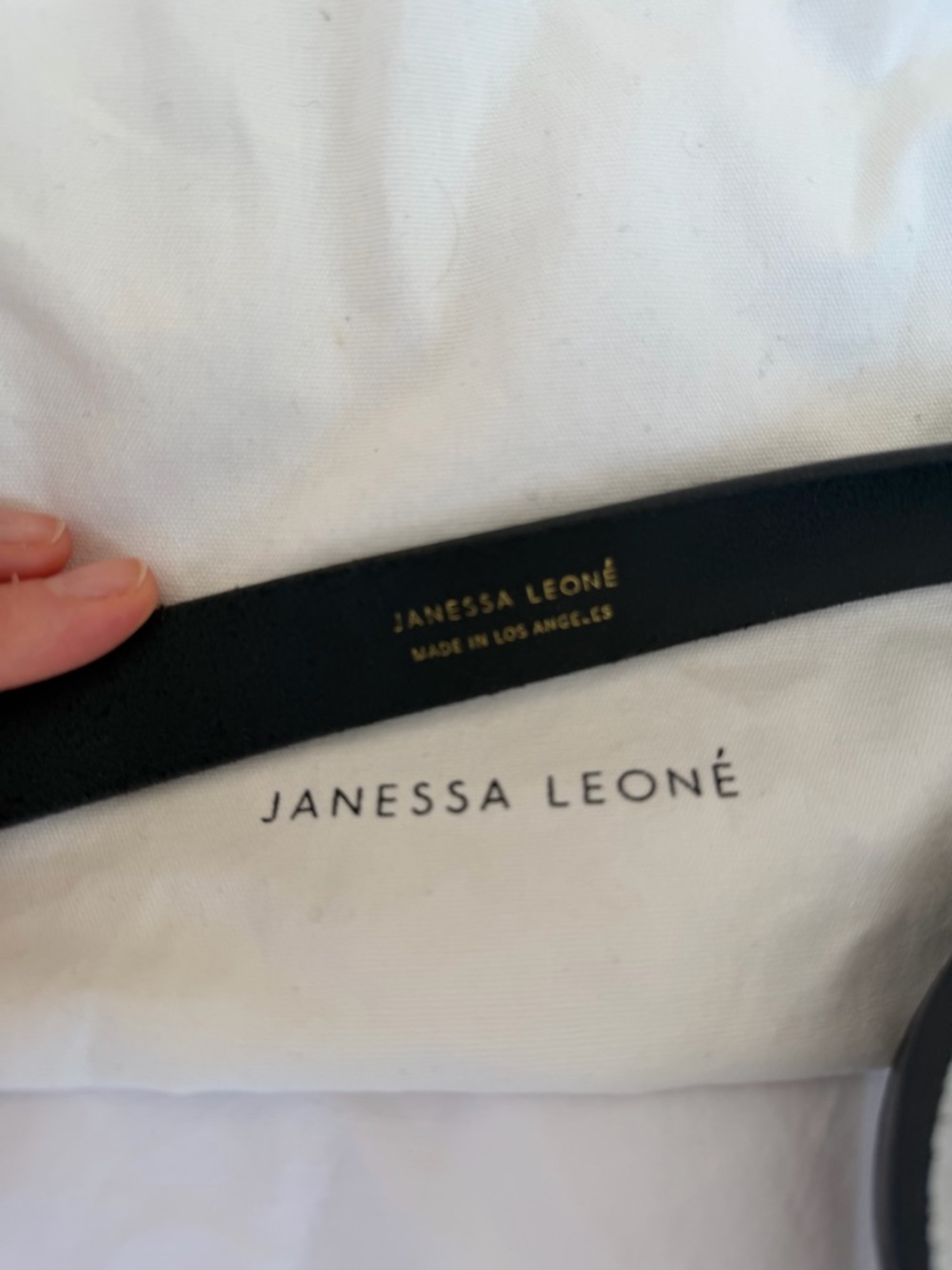 Janessa Leone black belt - M